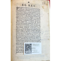 EL REY. Por quanto reconociendo los sumos perjuyzios, y daños que se han experimentado a la pública universal salud de los Vassayos de los Reynos del Perú y la Nueva España 1714
